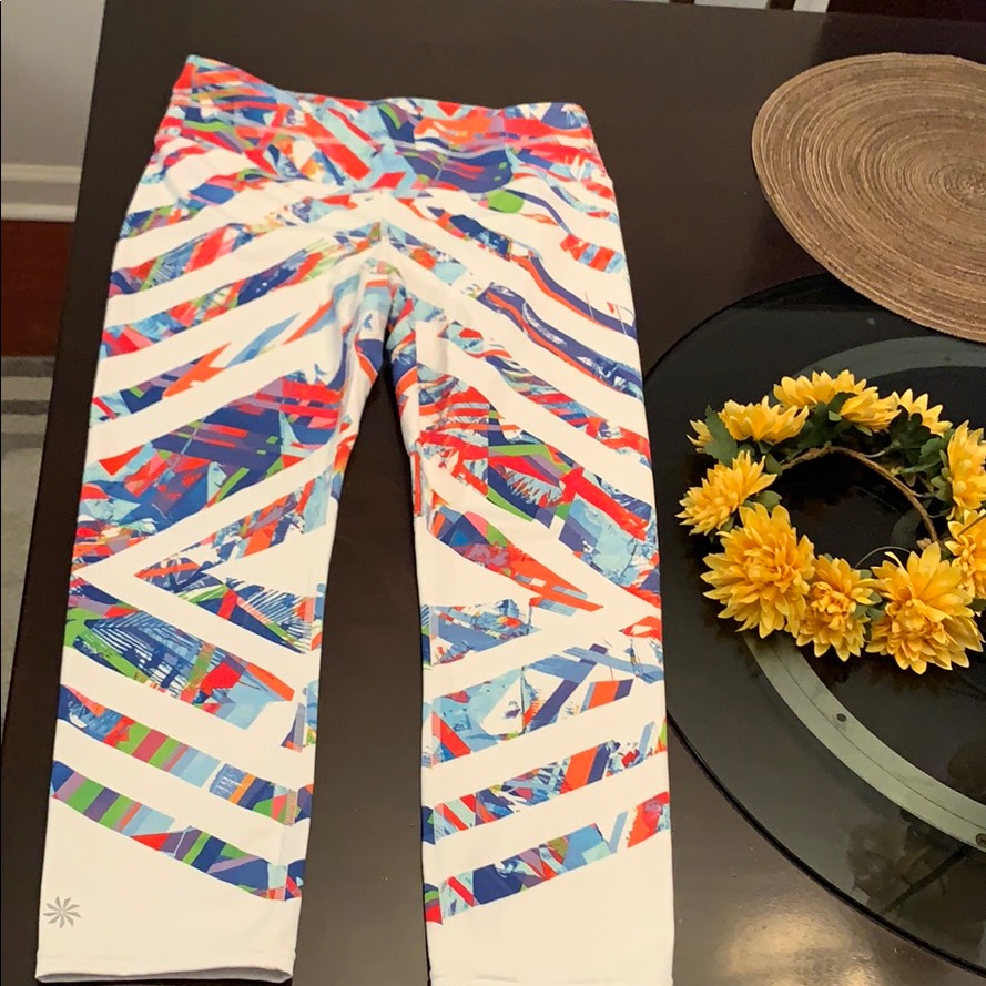 Nwot Athleta Yoga Thighs Size S